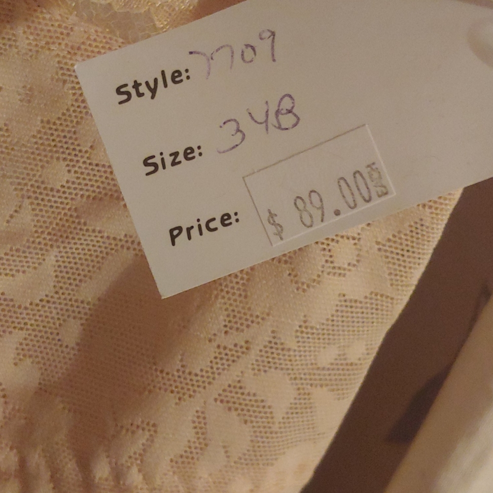 Lace shapewear - Picture 4 of 5